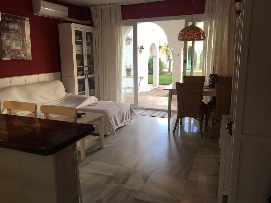Apartamentos Rio Marinas 15 Playazo Beach เนร์คา ภายนอก รูปภาพ